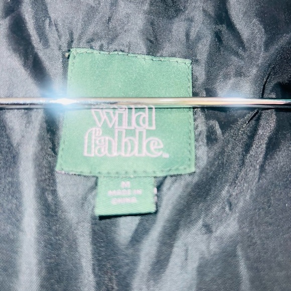 Wild Fable Womens Puffer Jacket Black With Colored Hearts Size M - Picture 14 of 14